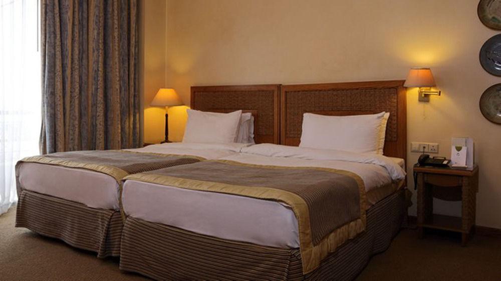 Warwick Palm Beach Hotel Βηρυτός Εξωτερικό φωτογραφία